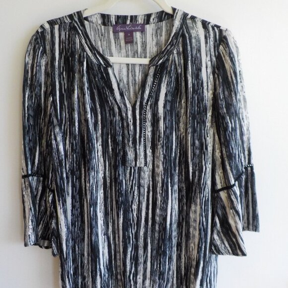 Gloria Vanderbilt Blouse - Medium - Black Grey White - (513) - Picture 1 of 6